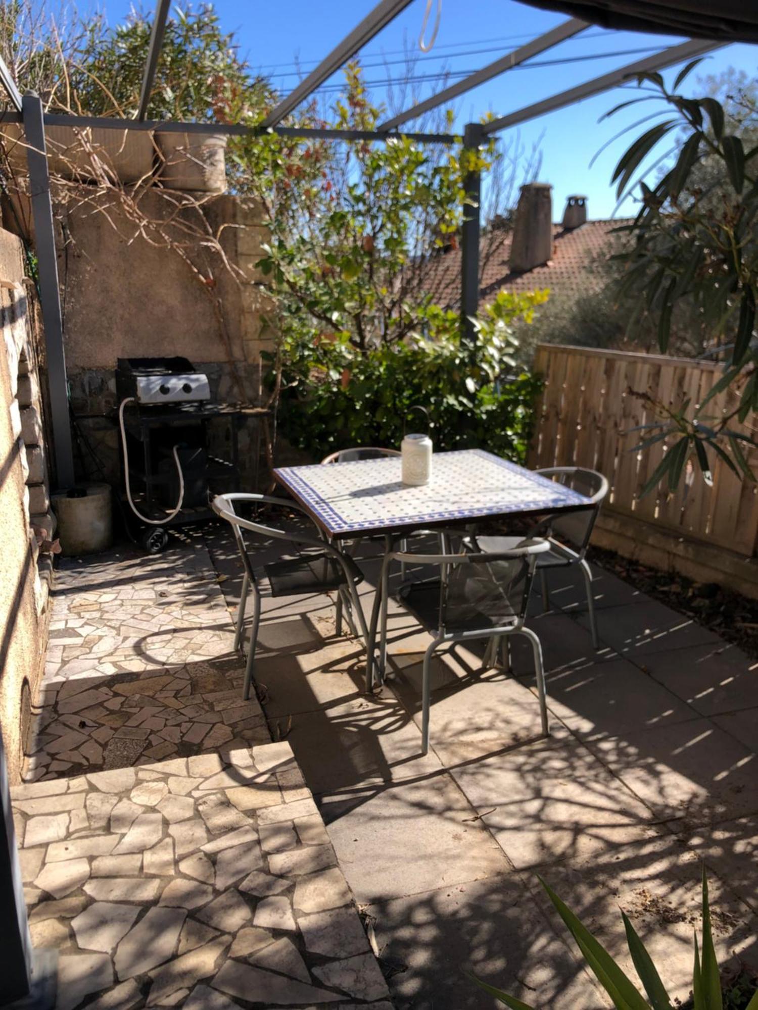 Appartement Sur La Colline Avec Acces Piscine Volx Exteriör bild