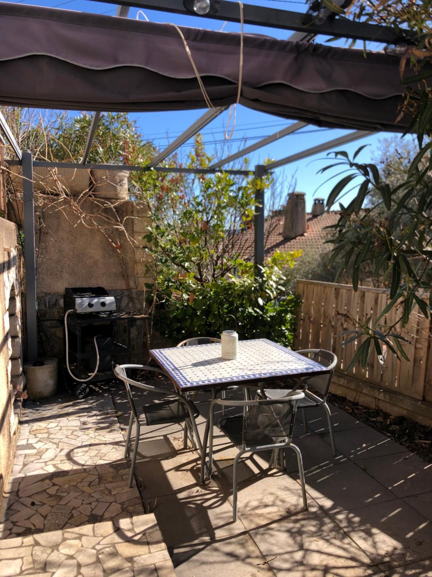 Appartement Sur La Colline Avec Acces Piscine Volx Exteriör bild